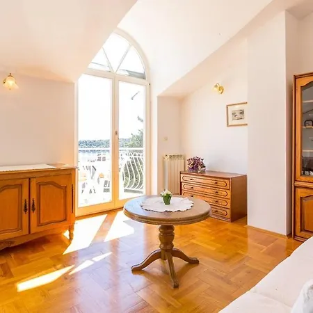 Laura Apartment Pula